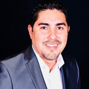 Meet your Posher, Luis